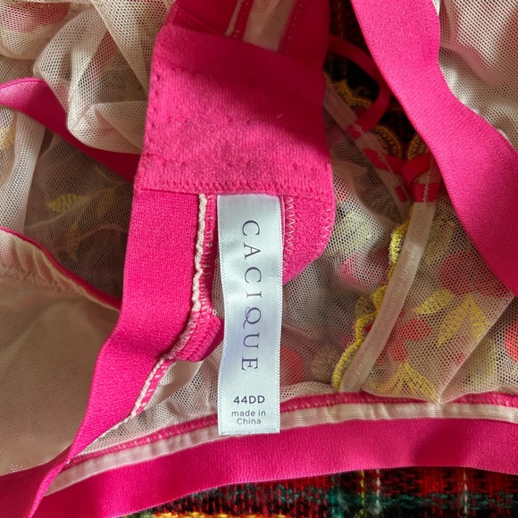 Cacique Pink and White Floral Mesh Wireless Bra - Picture 5 of 6